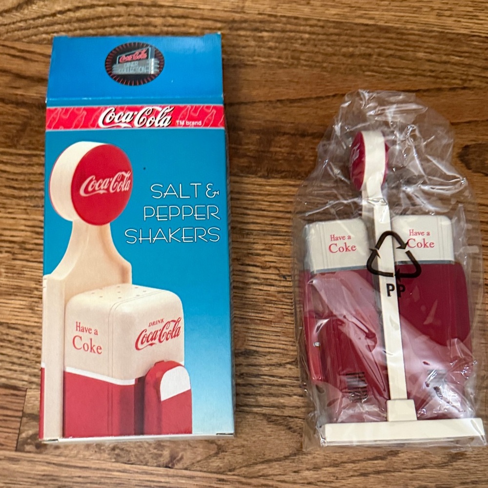 New Coca-Cola Red and White Salt and Pepper Shaker Set